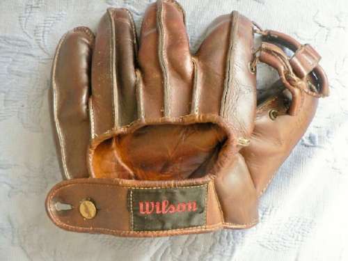 Wilson A2060 Outward Seams Back